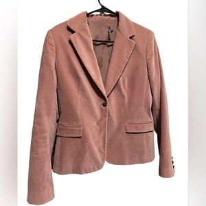 Gorgeous velvet Tahari Blazer size 12!